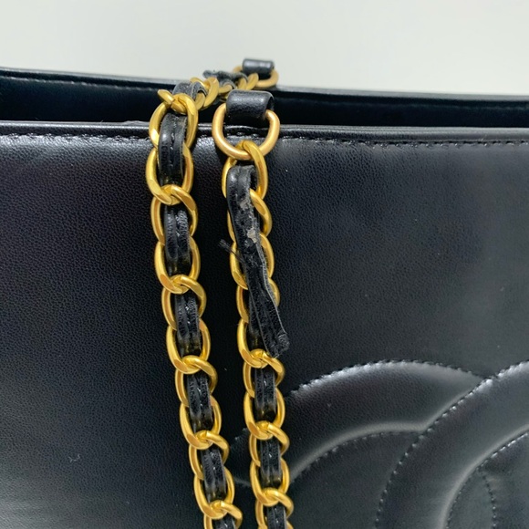 Black leather medium tote - Picture 4 of 8